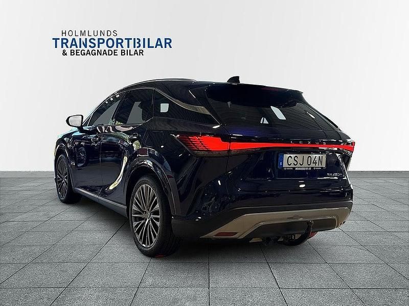Begagnad Lexus RX450h Luxury Line 185 HK (136 kW) 2024 Mörkblå SUV