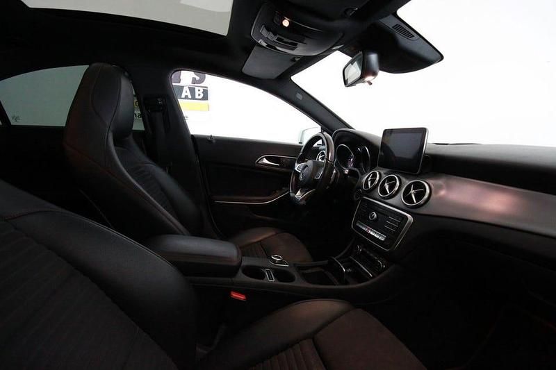 Begagnad Mercedes CLA180 AMG 109 HK (80 kW) 2018 Vit Sedan