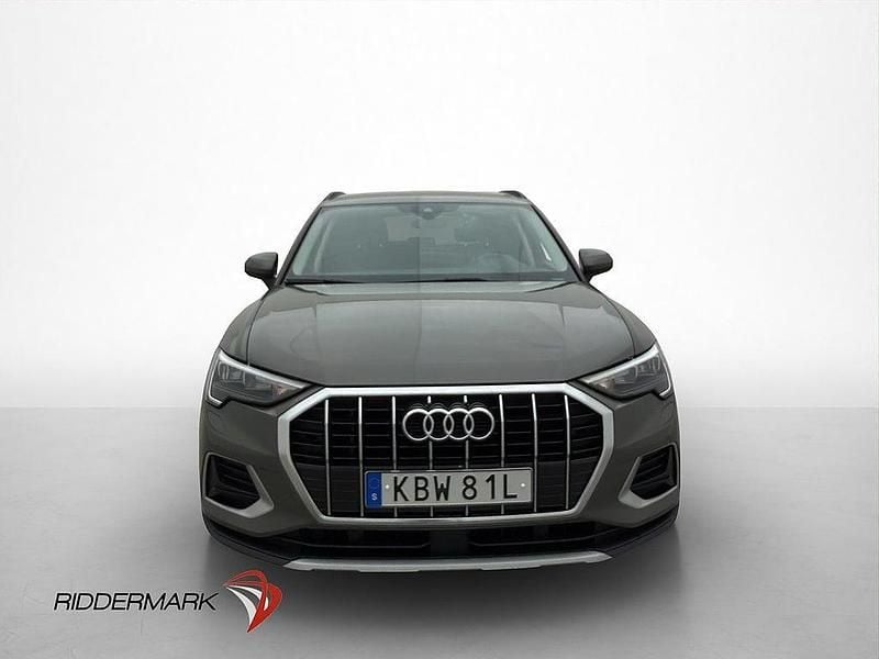 Begagnad Audi Q3 Advanced 150 HK (110 kW) 2019 Grå SUV