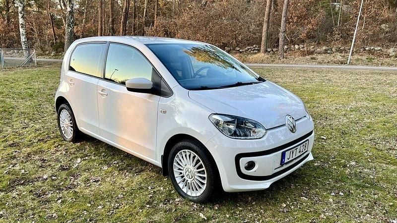 Vit Begagnad 2016 VW up! Halvkombi | 66 000 kr (Bra pris) - Bild 1/4