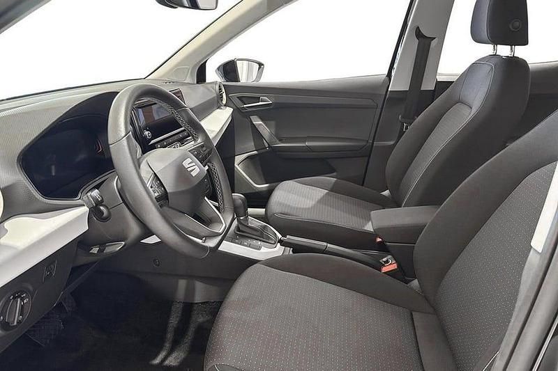 Begagnad Seat Arona Style 116 HK (85 kW) 2024 Svart SUV
