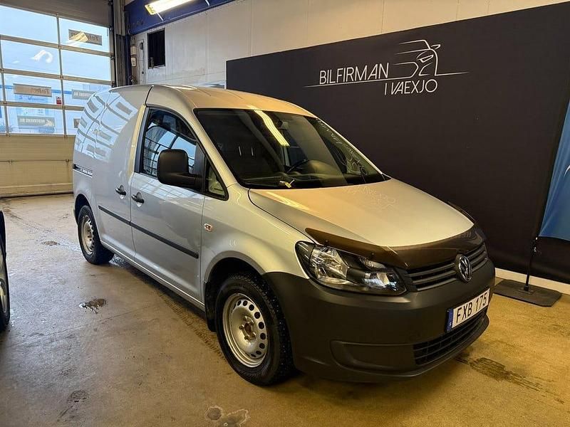 Silvermet Begagnad 2015 VW Caddy Minibuss | 99 900 kr (Marknadspris) - Bild 1/4