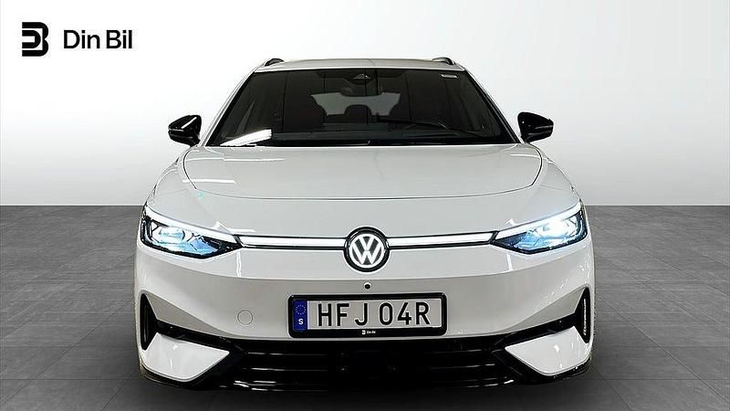 Begagnad VW ID.7 Pro 210 kW (286 HK) 2024 Vit Kombi