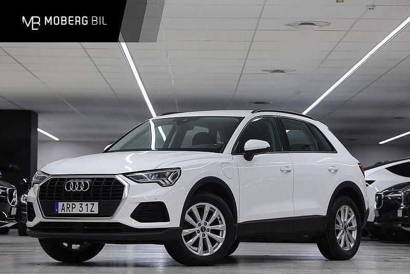 Vit Begagnad 2021 Audi Q3 Proline SUV | 269 900 kr (Marknadspris) - Bild 1/2