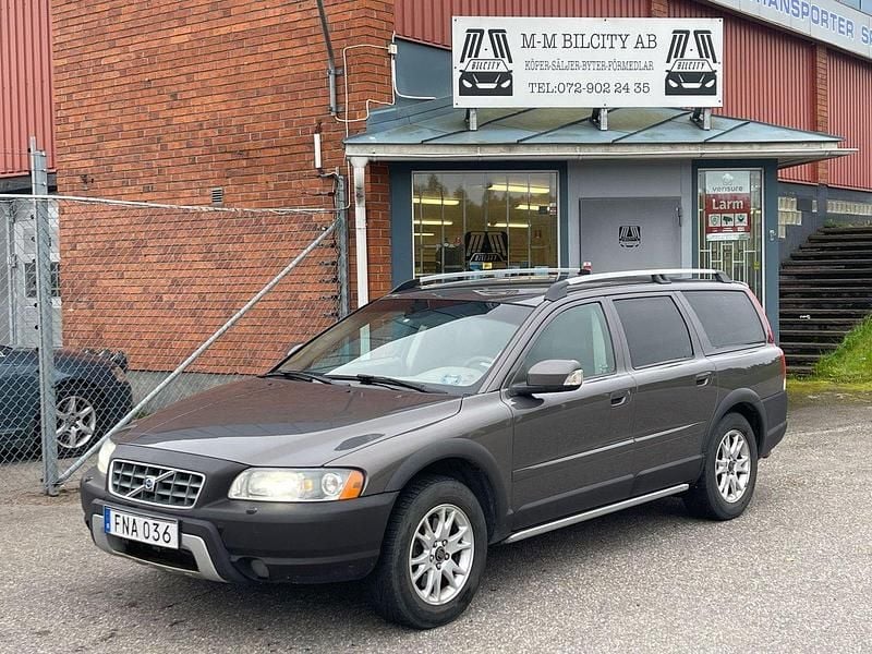 Brun Begagnad 2007 Volvo XC70 Momentum SUV | 39 900 kr (Dyr) - Bild 1/4