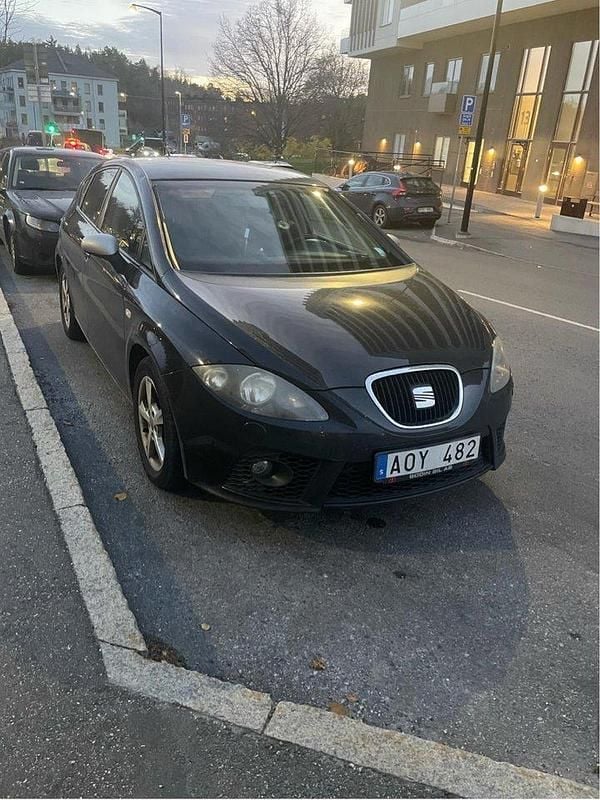 Svart Begagnad 2008 Seat Leon FR Halvkombi | 39 000 kr (Superpris) - Bild 1/3