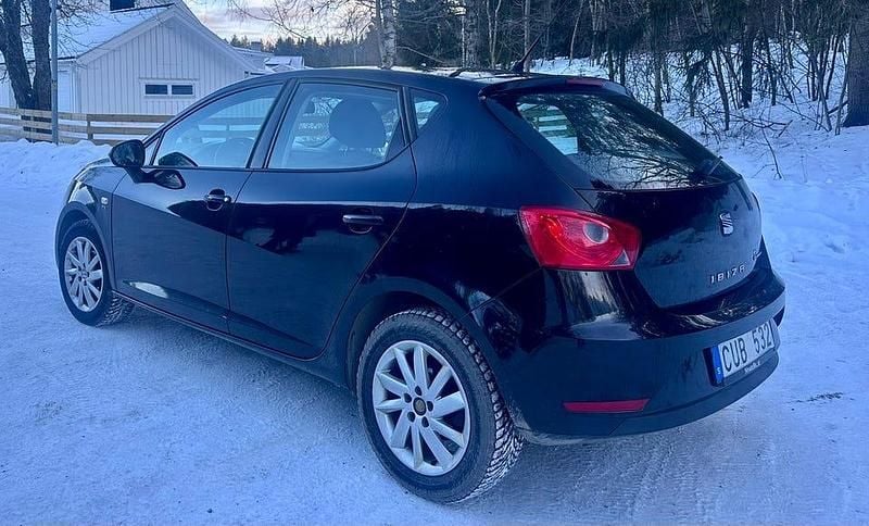 Begagnad Seat Ibiza 105 HK (77 kW) 2013