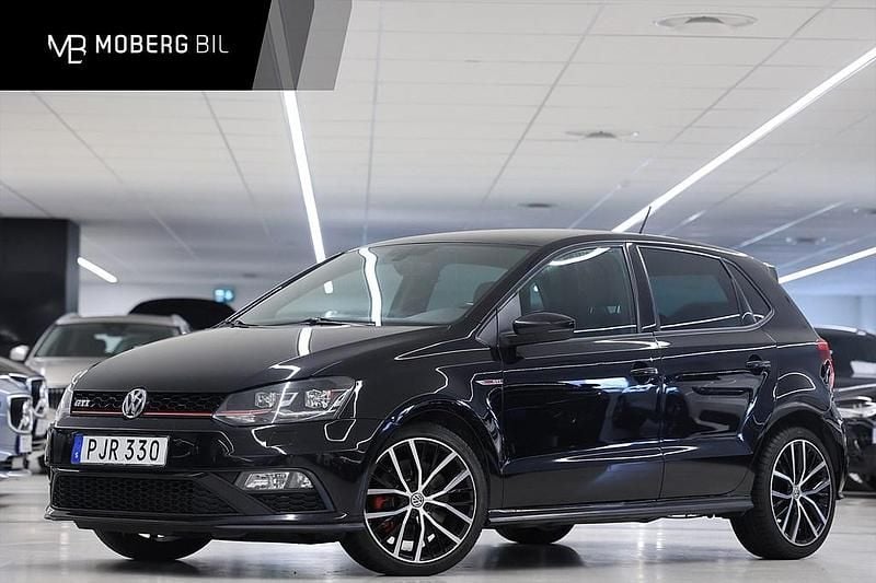 Svart Begagnad 2017 VW Polo GTI Halvkombi | 139 900 kr (Marknadspris) - Bild 1/2