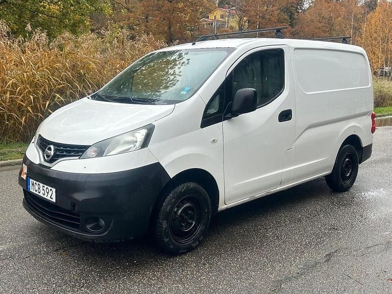 Begagnad Nissan NV200 90 HK (66 kW) 2015 Vit Minibuss