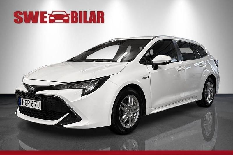 Vit Begagnad 2021 Toyota Corolla Active Kombi | 189 900 kr (Bra pris) - Bild 1/4