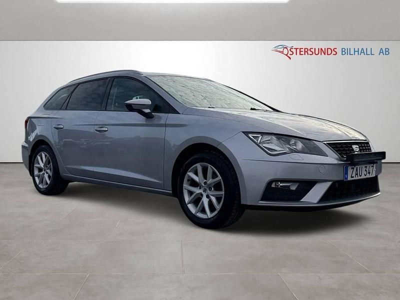 Silver Begagnad 2018 Seat Leon ST Style Kombi | 124 900 kr (Marknadspris) - Bild 1/4