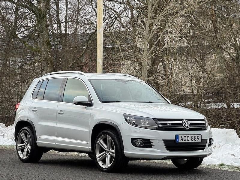 Begagnad VW Tiguan Sportline 160 HK (117 kW) 2014 Vit SUV