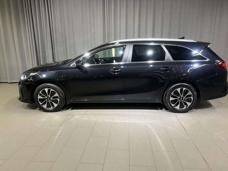 Begagnad Kia Ceed Sportswagon 2021 Svart Kombi