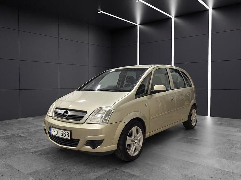 Grå Begagnad 2010 Opel Meriva Minibuss | 19 990 kr (Marknadspris) - Bild 1/4