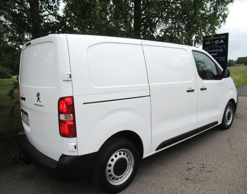 Begagnad Peugeot Expert 145 HK (106 kW) 2022 Vit Van