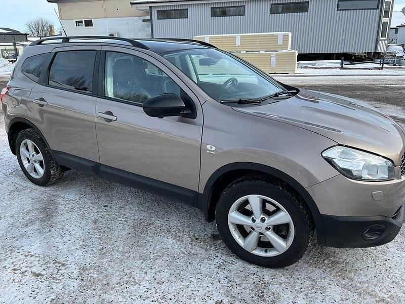 Begagnad Nissan Qashqai +2 130 HK (95 kW) 2013 SUV