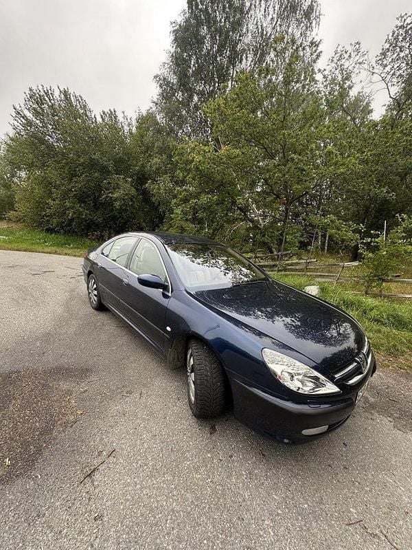 Blå Begagnad 2002 Peugeot 607 Sedan | 23 000 kr - Bild 1/4