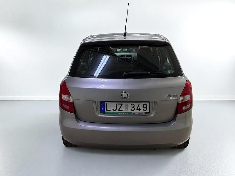 Begagnad Skoda Fabia 69 HK (50 kW) 2007 Brun Halvkombi