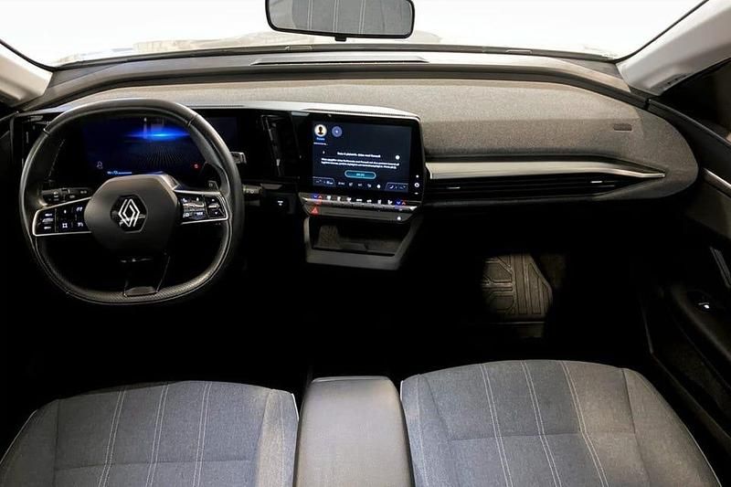 Begagnad Renault Mégane IV Equilibre 161 kW (220 HK) 2023 Vit