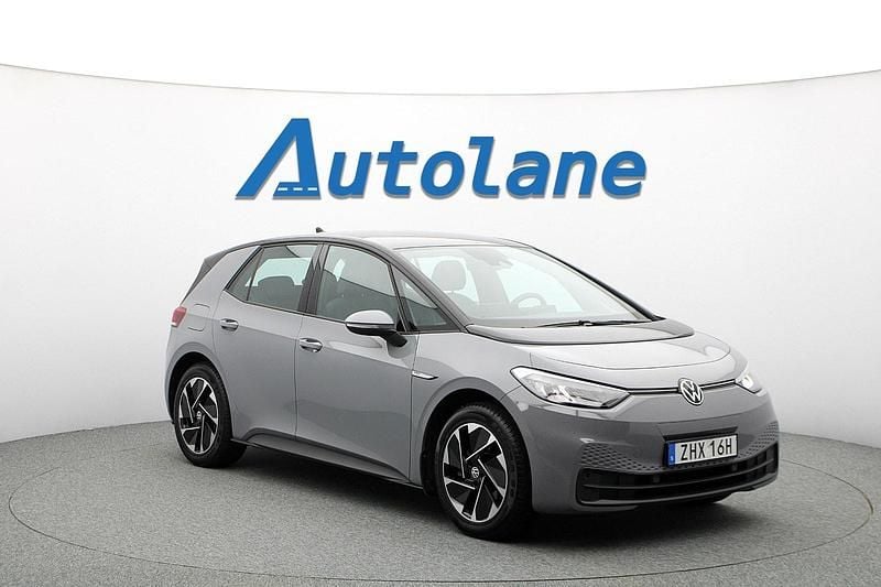 Moonstone grey Begagnad 2023 VW ID.3 Pro Performance Halvkombi | 259 900 kr (Superpris) - Bild 1/4