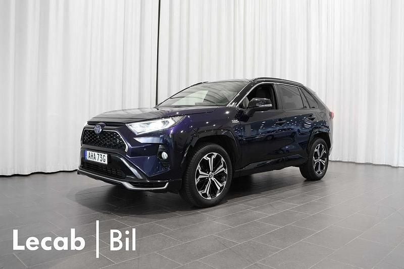 Blå Begagnad 2021 Toyota RAV4 SUV | 329 500 kr - Bild 1/4
