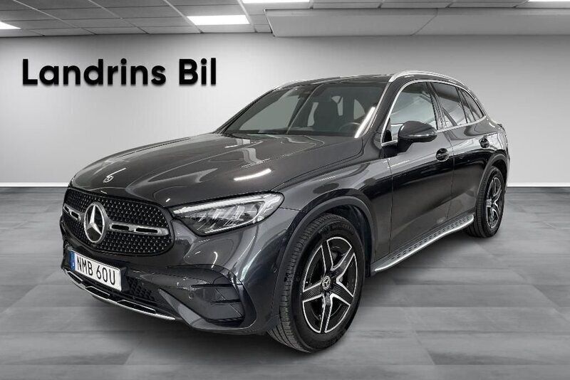 Grå Begagnad 2024 Mercedes GLC220 AMG line SUV | 689 900 kr - Bild 1/4