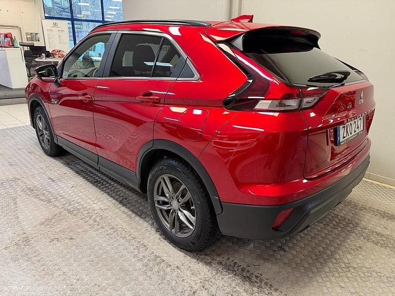 Begagnad Mitsubishi Eclipse 98 HK (72 kW) 2021 Röd Kombi