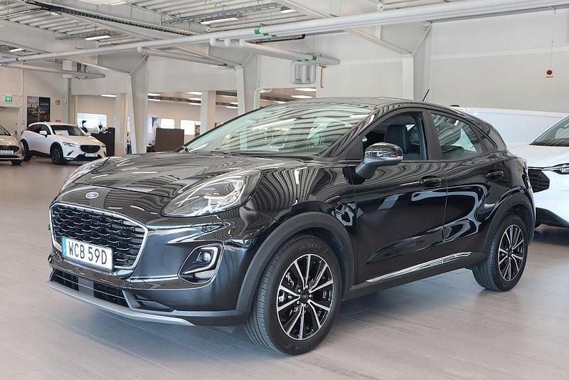 Svart (svart metallic) Begagnad 2022 Ford Puma Titanium SUV | 234 900 kr (Lite dyr) - Bild 1/4
