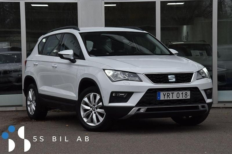 Vit Begagnad 2018 Seat Ateca Style SUV | 144 900 kr (Marknadspris) - Bild 1/4