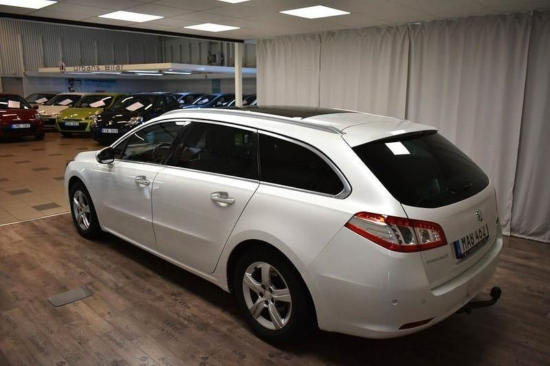 Begagnad Peugeot 508 SW 163 HK (119 kW) 2014 Vit Kombi