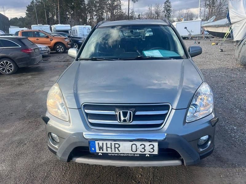 Begagnad Honda CR-V 150 HK (110 kW) 2005 Gråmetallic SUV
