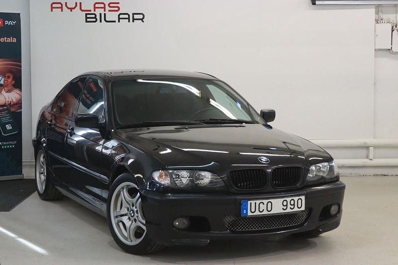 Svart Begagnad 2003 BMW 325 M Sport Sedan | 59 900 kr - Bild 1/4