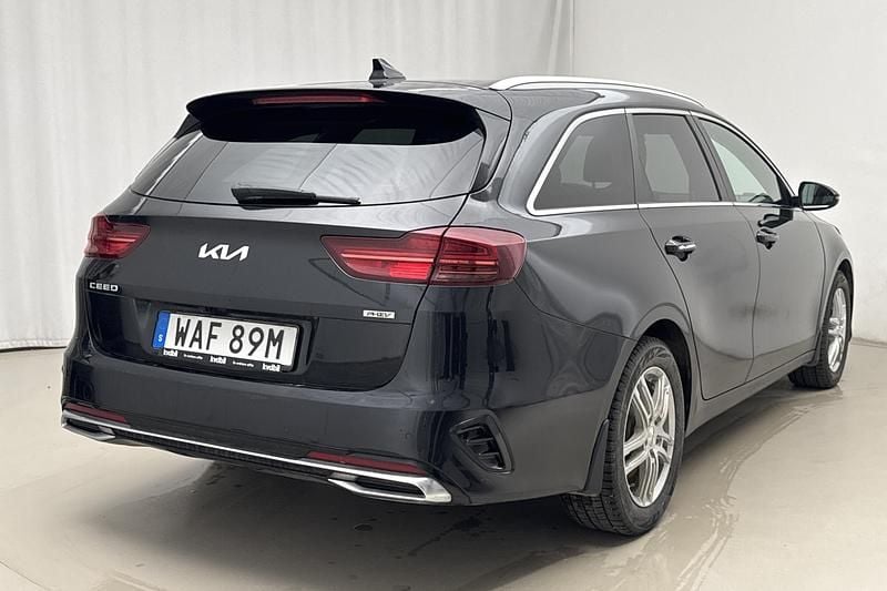 Begagnad Kia Ceed Sportswagon Advance 141 HK (103 kW) 2023 Svart Kombi