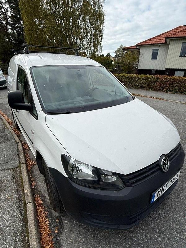 Vit Begagnad 2015 VW Caddy Minibuss | 69 000 kr (Bra pris) - Bild 1/4