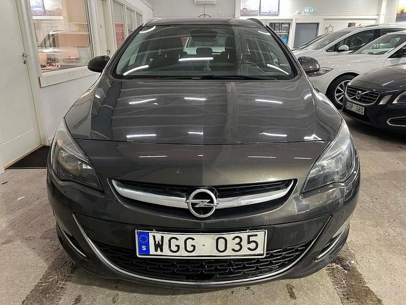 Begagnad Opel Astra Sport 110 HK (80 kW) 2013 Grå Kombi
