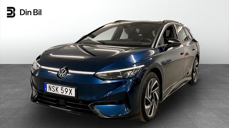 Blå Begagnad 2024 VW ID.7 Pro Kombi | 549 900 kr (Marknadspris) - Bild 1/4