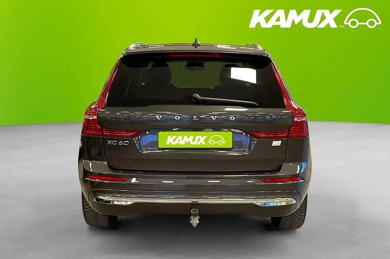 Begagnad Volvo XC60 349 HK (256 kW) 2023 Silver/grå SUV