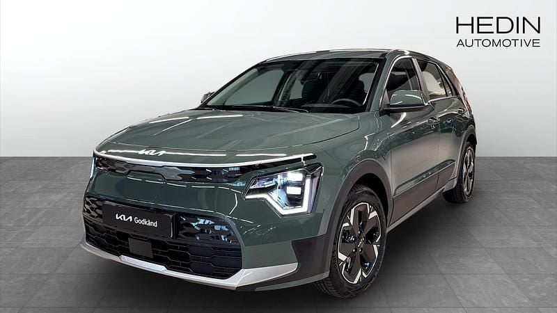 Grön (green) Begagnad 2024 Kia e-Niro SUV | 359 900 kr (Lite dyr) - Bild 1/4