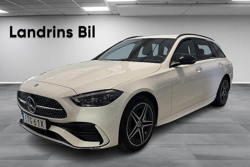 Vit Begagnad 2024 Mercedes C300e AMG line Kombi | 559 900 kr (Marknadspris) - Bild 1/4