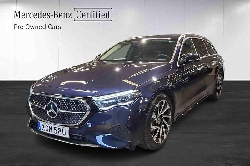 Blå Begagnad 2025 Mercedes E300 Kombi | 609 000 kr - Bild 1/1