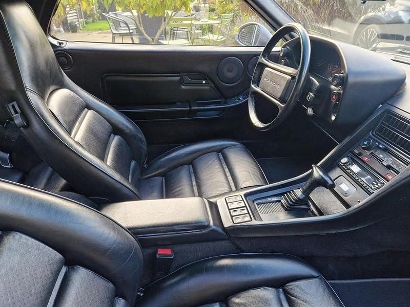 Begagnad Porsche 928 320 HK (235 kW) 1988 Sportkupé