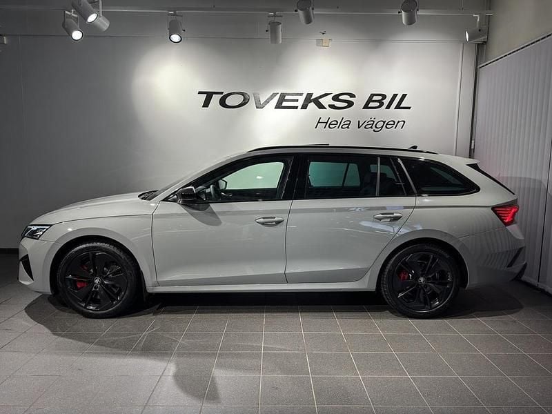 Ny Skoda Octavia RS 2026 Grå Kombi