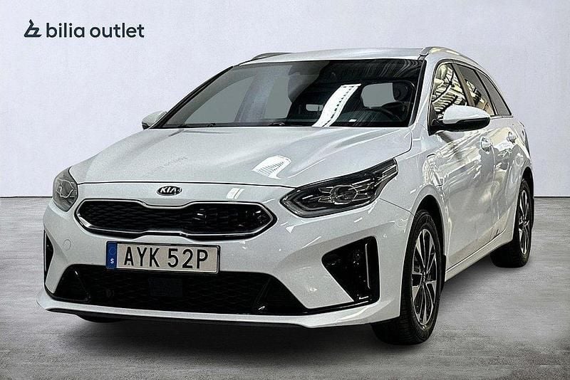 Vit Begagnad 2021 Kia Ceed Sportswagon Advance Kombi | 219 900 kr (Marknadspris) - Bild 1/3