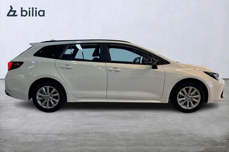 Ny Toyota Corolla Active 141 HK (103 kW) 2025 Kombi