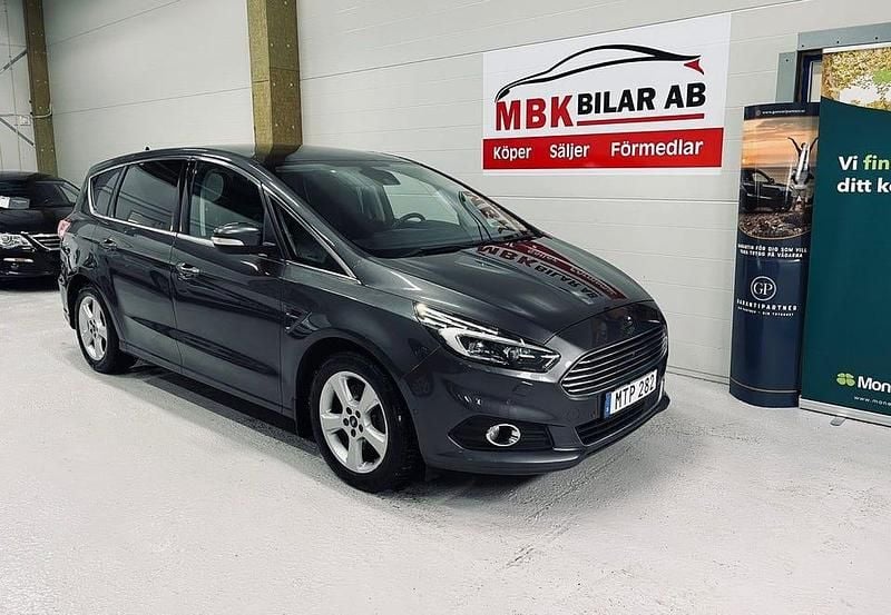 Begagnad Ford S-MAX S 180 HK (132 kW) 2016 Grå Minibuss