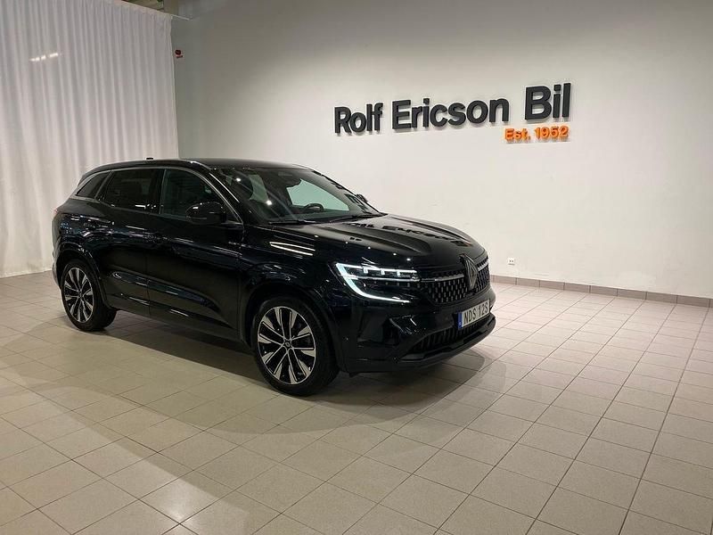 Svart Begagnad 2024 Renault Austral Techno SUV | 269 500 kr (Marknadspris) - Bild 1/4