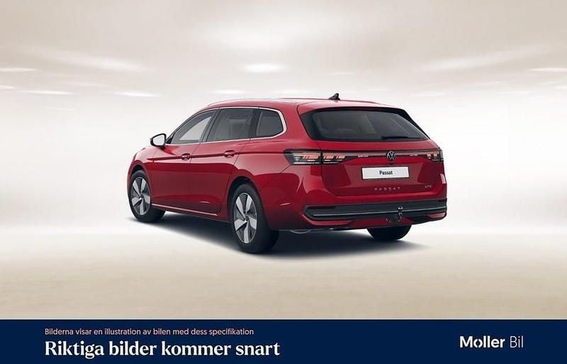 Begagnad VW Passat 150 HK (110 kW) 2024 Röd Kombi