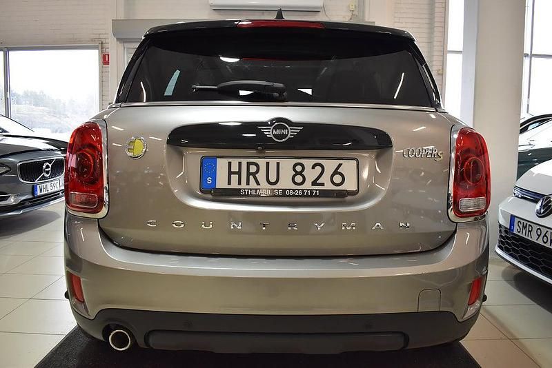 Begagnad Mini Cooper Countryman Chili 136 HK (100 kW) 2018 Grå SUV