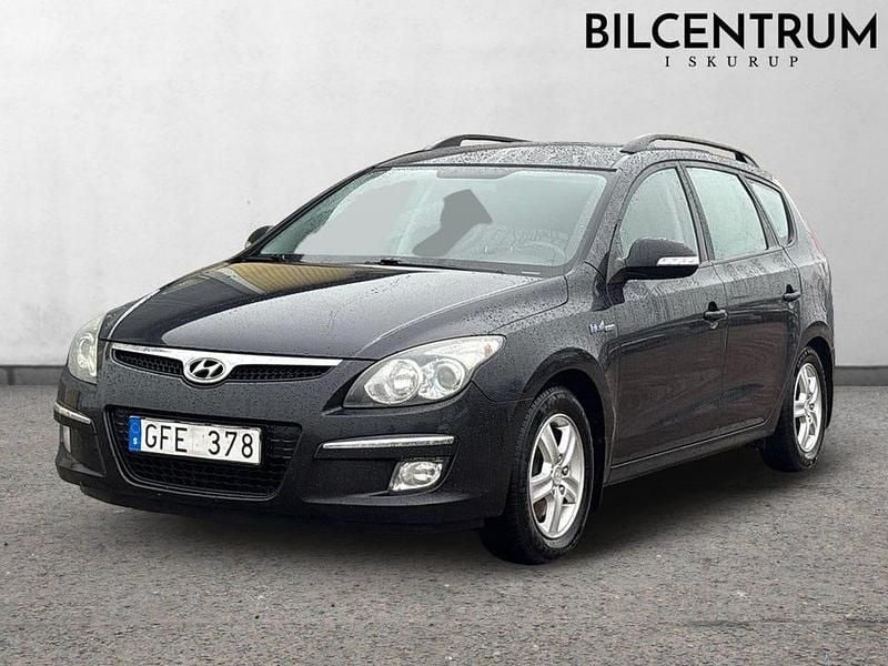 Svart Begagnad 2010 Hyundai i30 Kombi | 24 900 kr (Marknadspris) - Bild 1/4