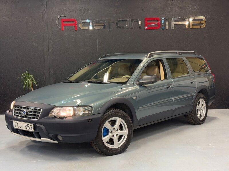 Blå Begagnad 2002 Volvo XC70 Business Edition SUV | 45 000 kr (Marknadspris) - Bild 1/4